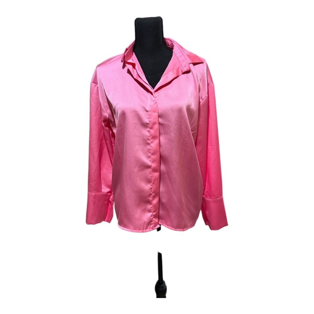 BOO HOO NWT BARBIE PINK ELEGENT SATIN BUTTON LONG SLEEVE BLOUSE SIZE 4 - Picture 1 of 7